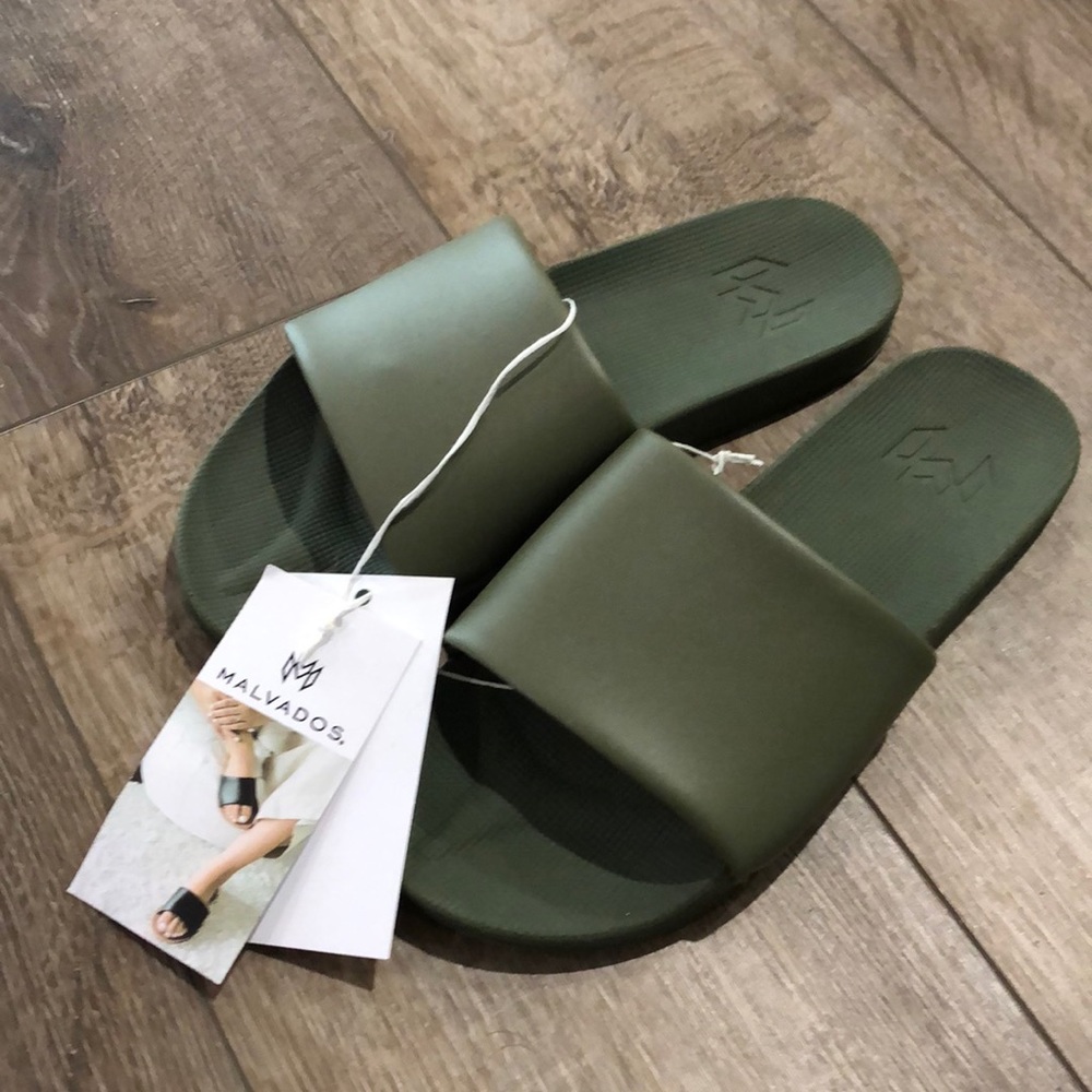 NWT - MALVADOS Slaya Slide Sandals